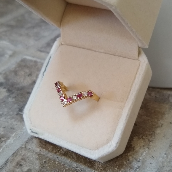 Jewelry - Solid 14K Gold Genuine Diamond Ruby Chevron Ring